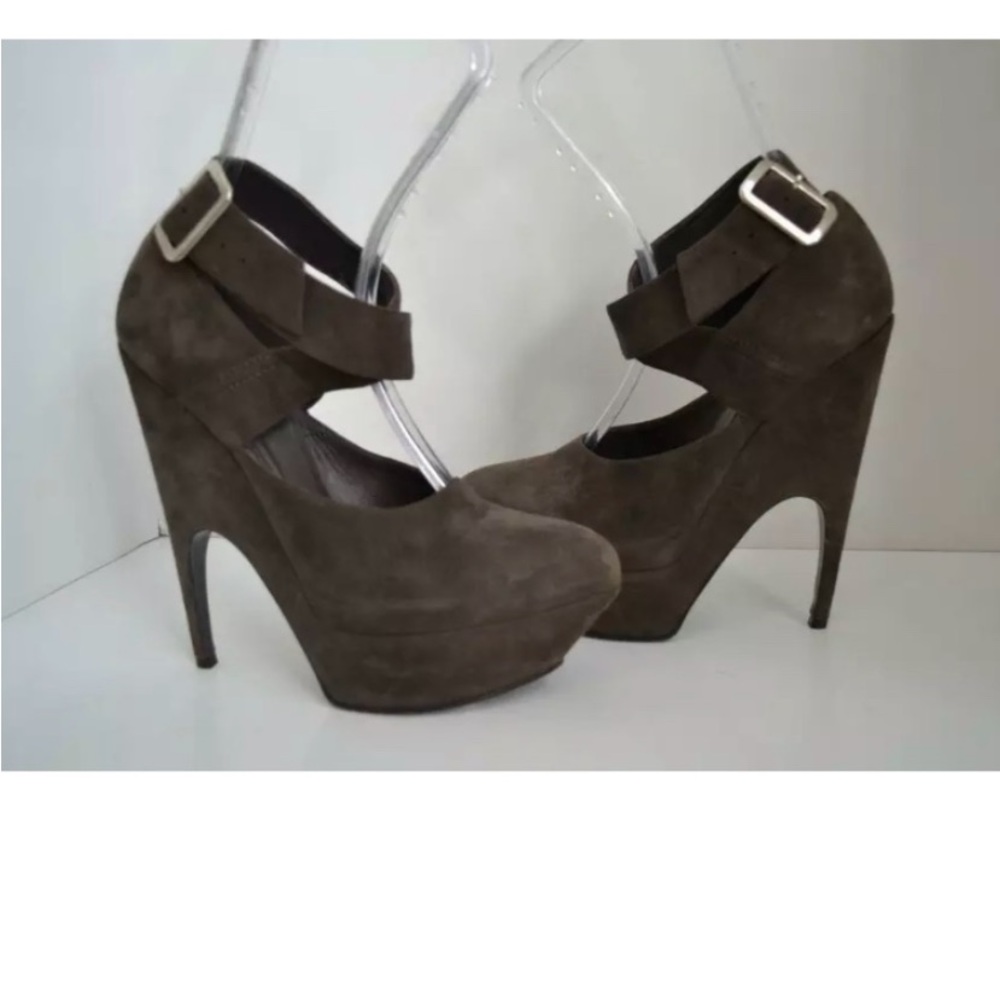 YSL/Yves Saint Laurent Taupe Suede Platform Heels w/Ankle Strap/Shoes
39/8.5